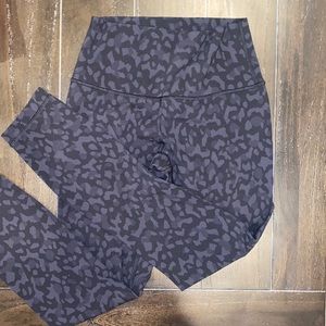Lululemon wunder under leopard leggings